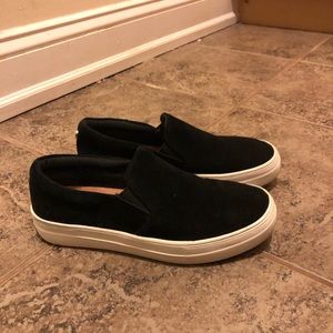 Steve Madden platform slip ons
